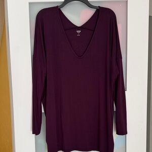 Women's V-Neck Long Sleeve Tunic - Deep Wine